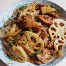 炒牛肉藕片的做法