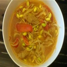 西红柿豆芽汤的做法