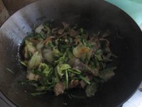 白菜蘑菇炒韭菜的做法