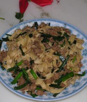 干豆腐丝炒韭菜的做法