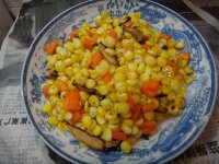 炒红箩卜玉米粒的做法