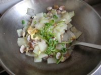 蛤蜊鸡蛋炒冬瓜的做法