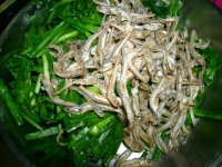 韭菜拌海燕鱼的做法