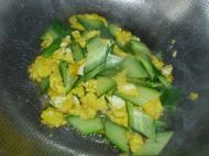 黄瓜炒鸡蛋的做法