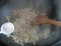 金针菇炒鸡蛋的做法