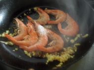 蒜茸大虾的做法