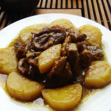 咖哩牛肉焖土豆的做法