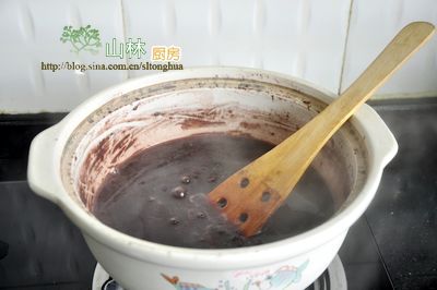 黑糯米红枣芸豆粥