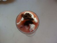 如何制作酸奶草莓奥利奥杯