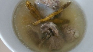 石斛排骨汤