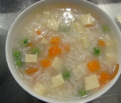 豆腐豌豆胡萝卜粥