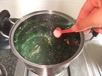 猪肝煲枸杞汤的做法