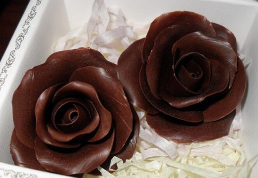 巧克力玫瑰花怎么做？玫瑰花巧克力的10步做法