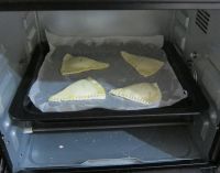 豆沙馅三角酥的制作教程