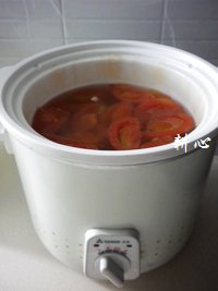 番茄莲藕排骨汤的做法