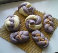 紫薯肉松麻花卷的制作方法
