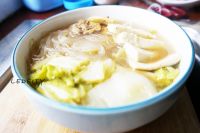 五花肉冻豆腐白菜粉丝汤的做法