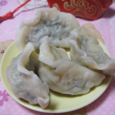 鱿鱼韭菜饺子的做法