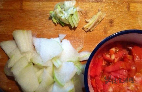 番茄海带冬瓜汤的做法