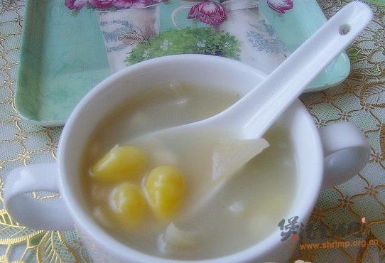白果美肤汤的做法