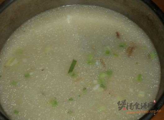 鱼头菇片汤的做法