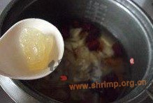 南瓜红枣百合汤的做法