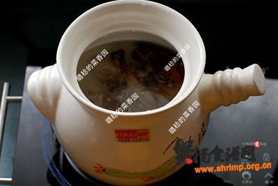 丝瓜鸭架汤的做法