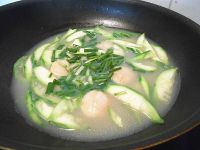鲜带子丝瓜汤的做法