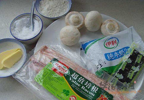 培根奶油蘑菇汤的做法