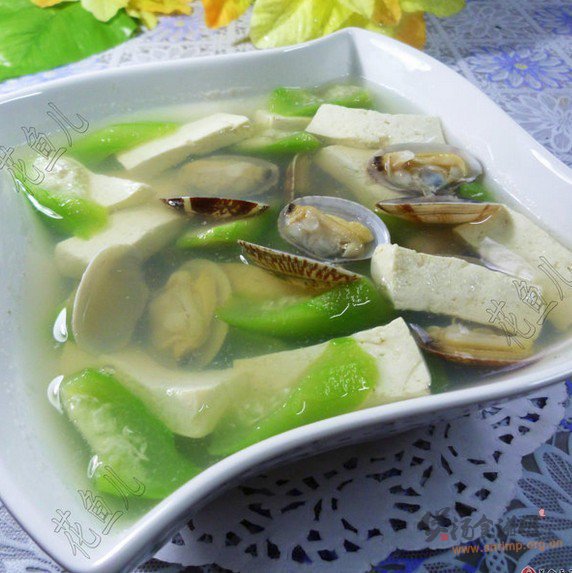 丝瓜花蛤豆腐汤的做法