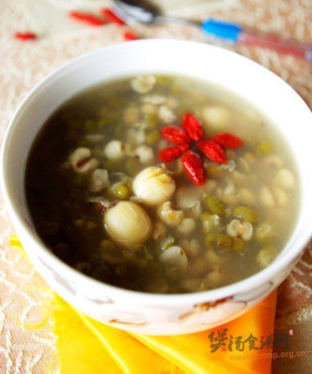 绿豆莲子薏米粥的做法