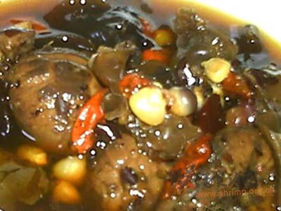 木耳香菇汤的做法