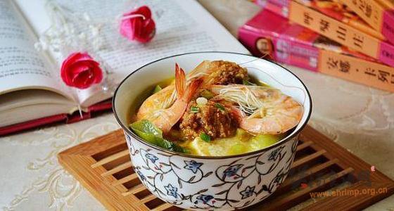 肉丸鲜虾炖豆腐的做法
