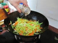 胡萝卜炒莴笋丝的做法