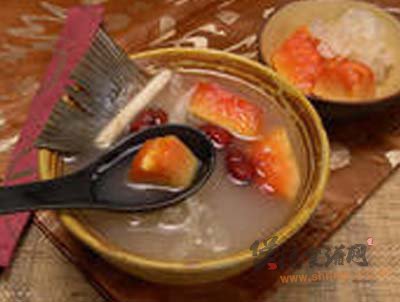 杏仁木瓜鱼尾汤的做法