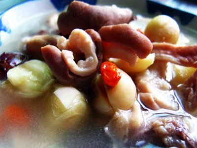 清炖猪肚汤的做法