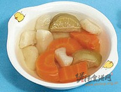 青红萝卜荸荠汤的做法