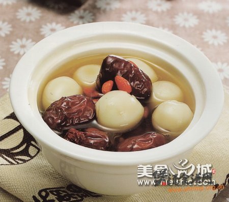 红枣枸杞鸽蛋汤的做法