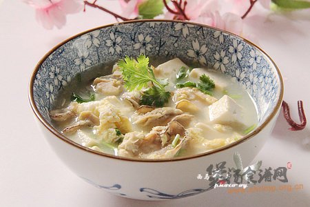海蛎子豆腐汤的做法