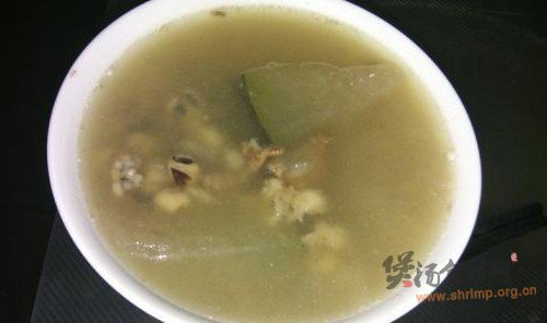 冬瓜薏米肇实骨头汤的做法