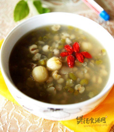 绿豆莲子薏米粥的做法