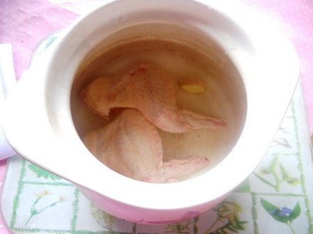 花菇鸡翅鲜汤的做法
