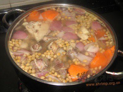 黄豆牛尾汤的做法