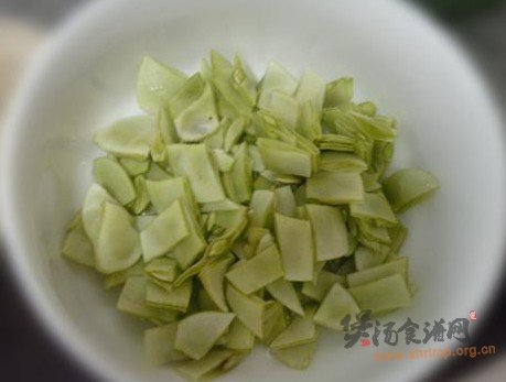 杂蔬腐竹汤的做法