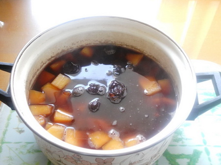 木瓜红豆桂圆甜汤的做法
