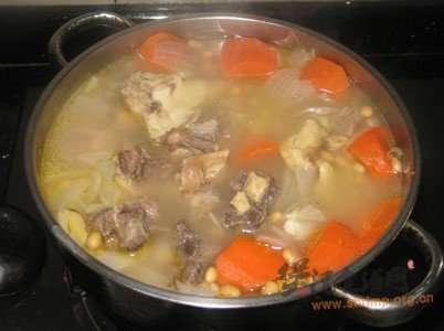 黄豆牛尾汤的做法