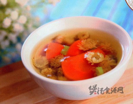 菊花胡萝卜汤的做法