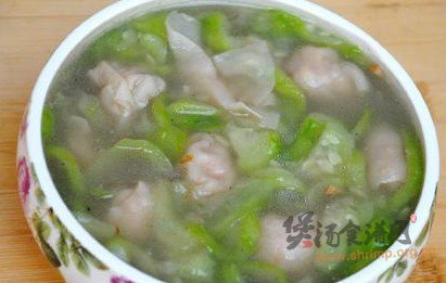 丝瓜鱼饺汤的做法
