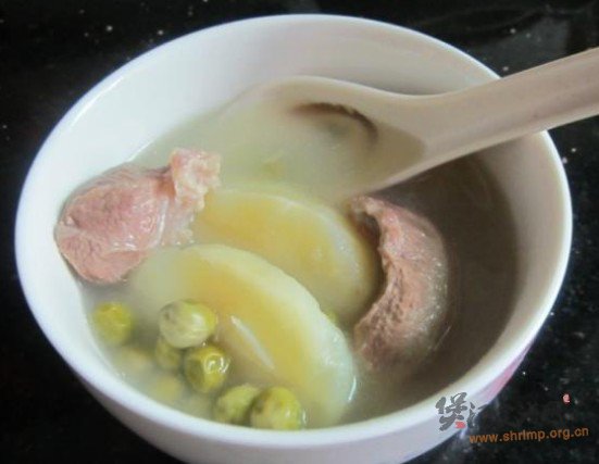薯仔豌豆猪骨汤的做法