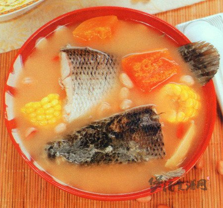 木瓜玉米花生生鱼汤的做法